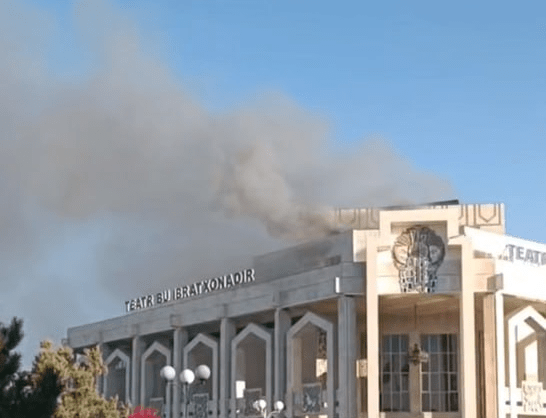 Gulistondagi viloyat musiqali drama teatrida yong‘in chiqdi