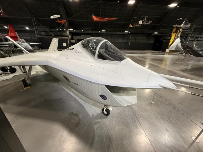 Amerikaliklar kelajak qiruvchi samolyotini sinovdan o‘tkazishni boshlaydi