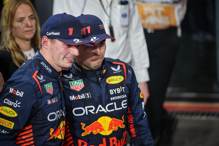 Ред Булл кетма-кет 10-пойгада ғалаба қозонди