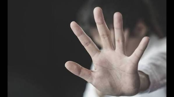 Jizzaxda erkak 10 yoshli bolaga 2 oy davomida jinsiy zo‘ravonlik qilgani ma’lum bo‘ldi