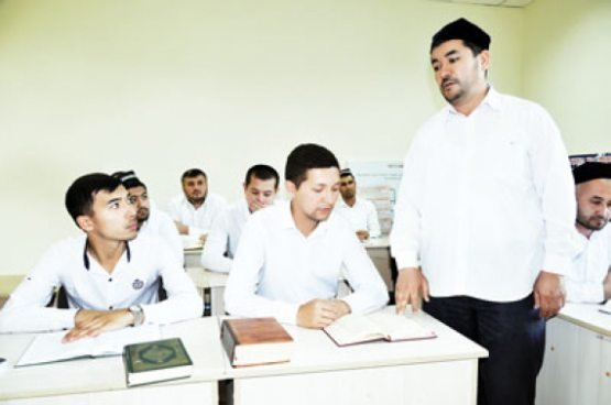 Qur’onni necha yoshdan boshlab yodlagan ma’qul? Bu kitobning shifo bo‘lishi haqida bilasizmi?
