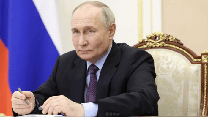 Путин Эрондаги портлаш муносабати билан ҳамдардлик билдирди