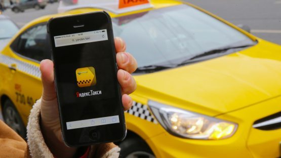 «Yandex.Taxi» haydovchilarga chet elliklar bilan muloqot qilishda yordam beradi