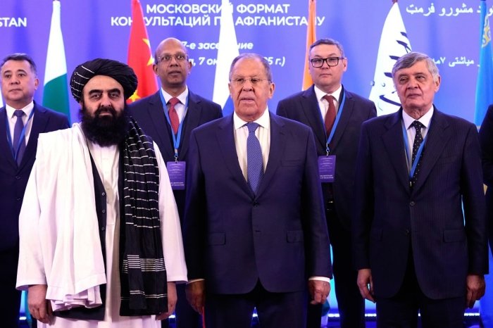 Лавров: Афғонистонда хорижий ҳарбий базаларга йўл қўйиб бўлмайди