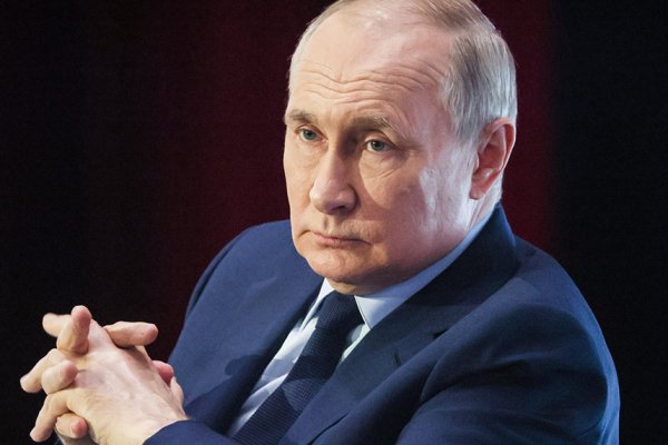 Путин журналистнинг саволига кескин жавоб қайтарди 