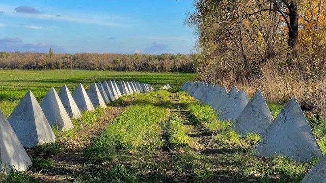 Латвия Россия танкларига қарши чегарани мустаҳкамлади