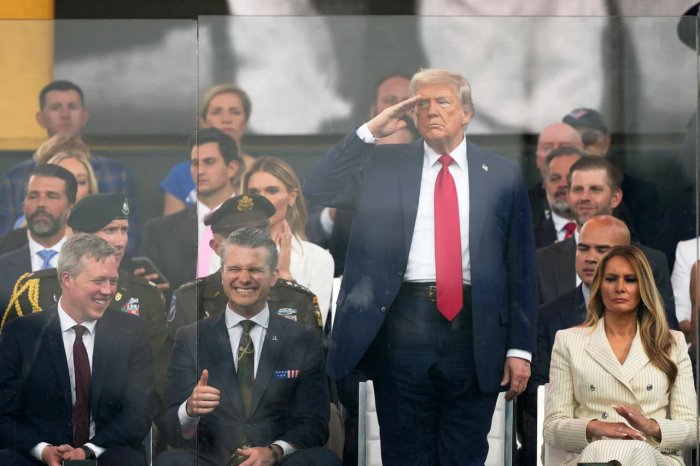Трамп Эрон бўйича кимлар билан маслаҳатлашмоқда?