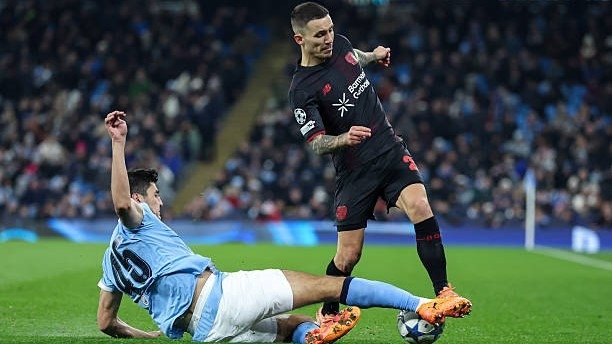 Абдуқодир Ҳусанов 65 дақиқа ўйнаган баҳсда "Манчестер Сити" "Байер"га ютқазди (ВИДЕО)