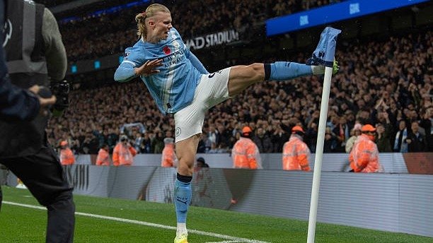 Erling Xoland Habib Nurmagomedov bilan tushgan suratini sahifasiga joyladi (foto)