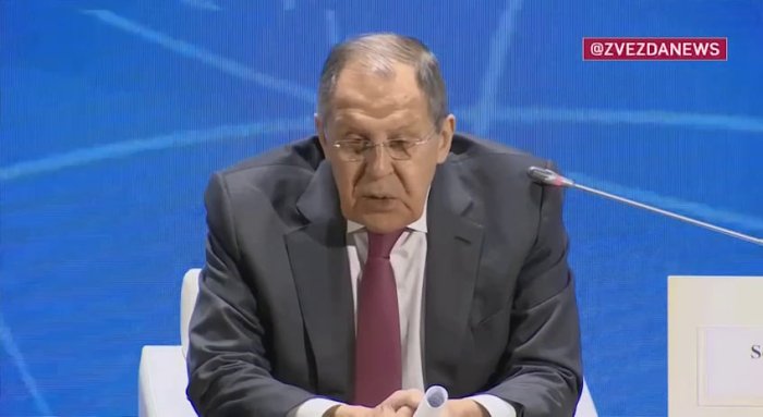 Lavrov: Rossiya Ukrainadagi rusiyzabonlarni Zelenskiy "xunta"sidan ozod qiladi!