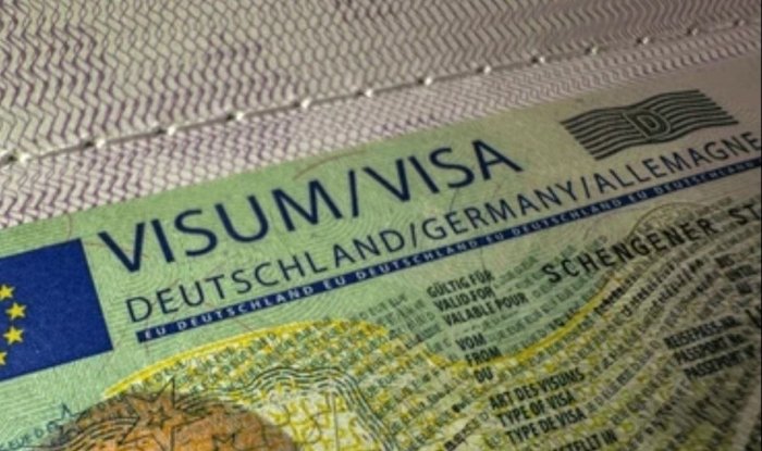 Германияда Ўзбекистон фуқароларига ноқонуний равишда Шенген визаларини расмийлаштириб берганликда гумонланаётган халқаро гуруҳга қарши амалиёт ўтказилди