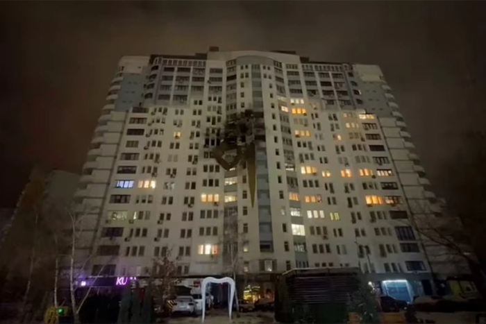 Rossiyaning Kiyevga uyushtirgan hujumlari natijasida Oliy Radaning kommunal xizmatlar tizimiga zarar yetdi