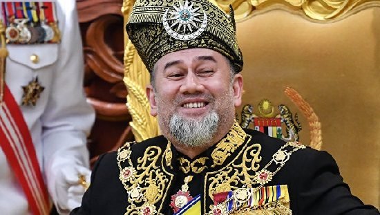 Malayziyada qirol bilan "Miss Moskva"ning to‘ylari xaqida gapirishmoqda