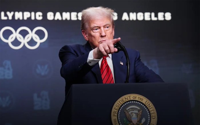 Эрон Трампнинг даъволарини рад этди