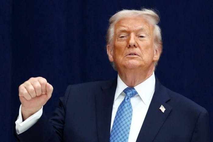 Трамп: "Эронни осонгина йўқ қилишимиз мумкин"