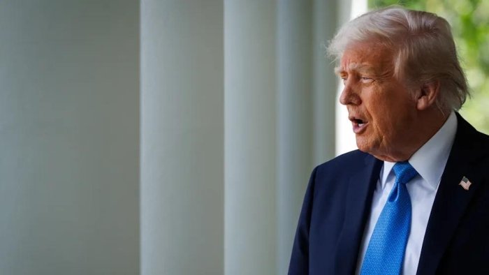 Трамп Кремлга ён бериш тинчликка олиб келмаслигини кўрсатди