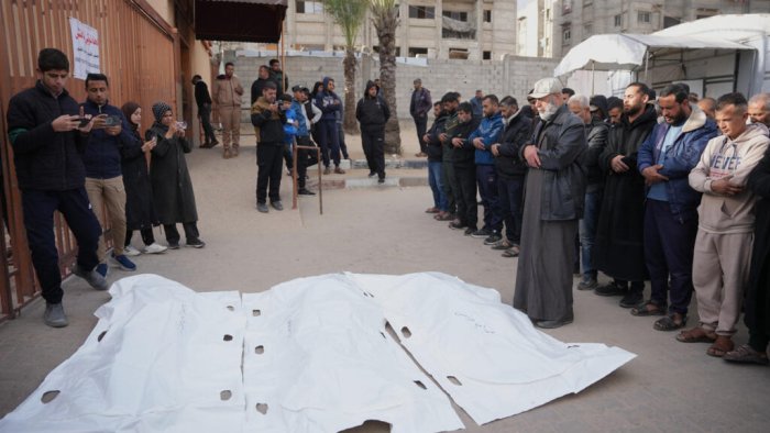 Исроил зарбалари Ғазода камида 21 кишининг ҳаётига зомин бўлди — томонлар сулҳни бузишда айбламоқда