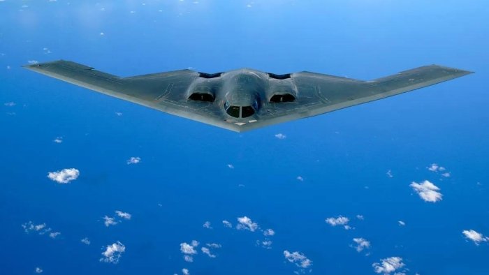 Tramp Isroilga B-2 bombardimon uchog‘ini berishni rejalashtirmoqda