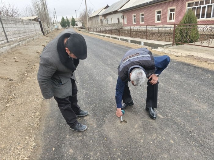 Навоийдаги сифатсиз қилинган асфальт бўйича ўрганиш ишлари олиб борилди