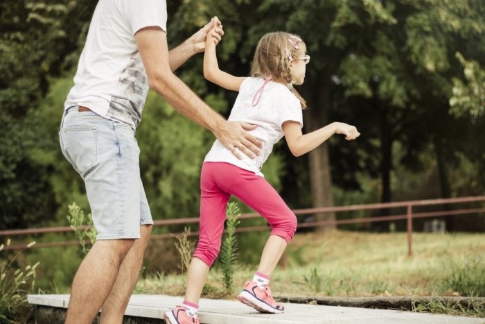 Bolalar serebral falaji nima? U qachongacha davom etadi?