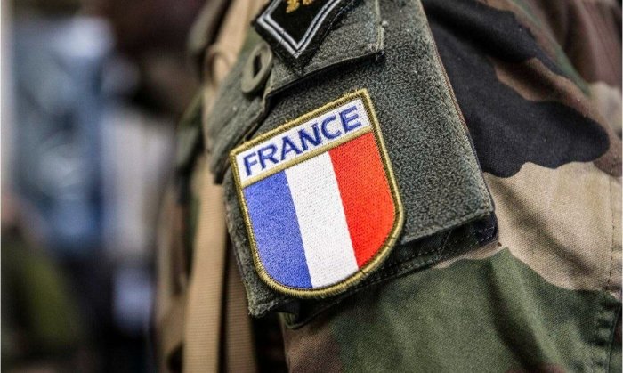 Cиёсатдан норозилик: Франция NATO'дан чиқиши мумкин