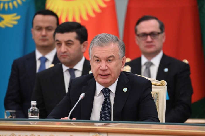 “Бизга минтақавий шериклик ва барча қўшнилари билан иқтисодий ҳамкорлик жараёнларида фаол иштирок этадиган, тинч ва барқарор Афғонистон керак” — Шавкат Мирзиёев.