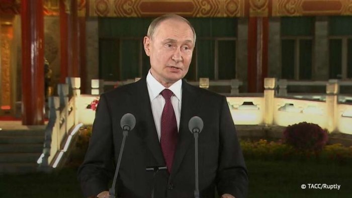 Putin Zelenskiyga Moskvada uchrashishni taklif qildi