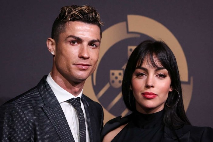 Криштиану Роналду тўйи қачон бўлишини эълон қилди