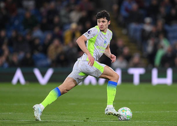 Абдуқодир Ҳусанов ва «Ман Сити» бугун яна бир соврин учун катта қадам ташлаши мумкин