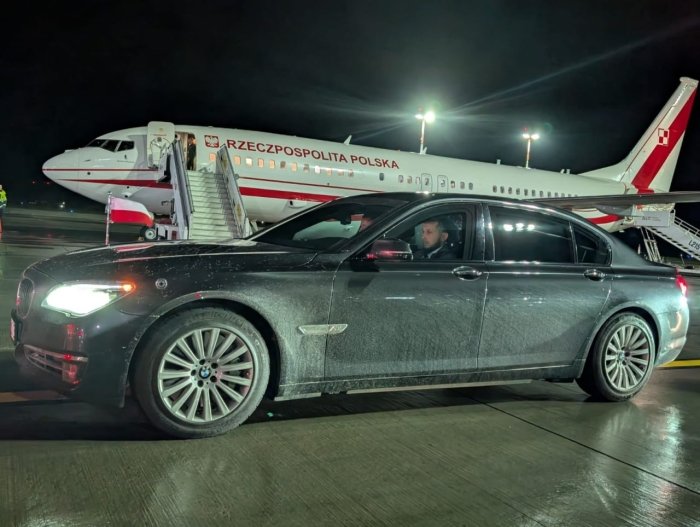 Навротский учун “кир лимузин” можароси