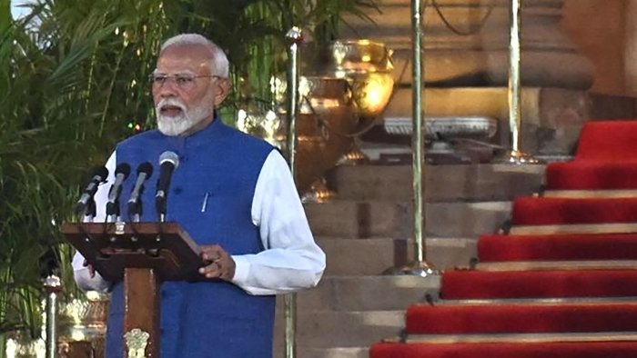 Narendra Modi qasamyod qildi va uchinchi marta Hindiston bosh vaziri bo‘ldi