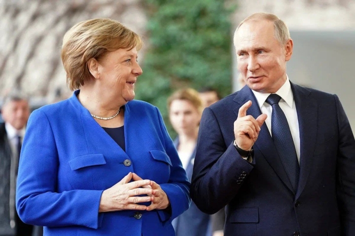  Putin va Merkel o‘rtasida 3 soat davom etgan muzokaralar yakunlandi. Undagi eng asosiy masalalar