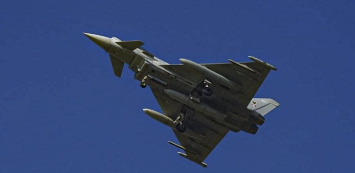  Буюк Британия NATO'нинг “Шарқий қўриқчи” операцияси доирасида Typhoon қирувчи самолётларини Полшага юборади 