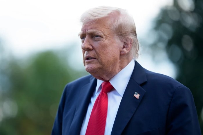 Трамп: "АҚШ деярли чексиз ўқ-дори захирасига эга"