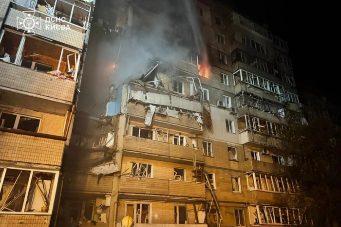 Rossiya bir kechada Ukrainaga 800 dan ortiq dronlar bilan hujum qildi
