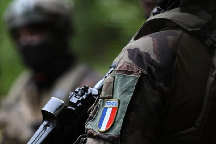 Франция НАТО аъзолигидан чиқмоқчи