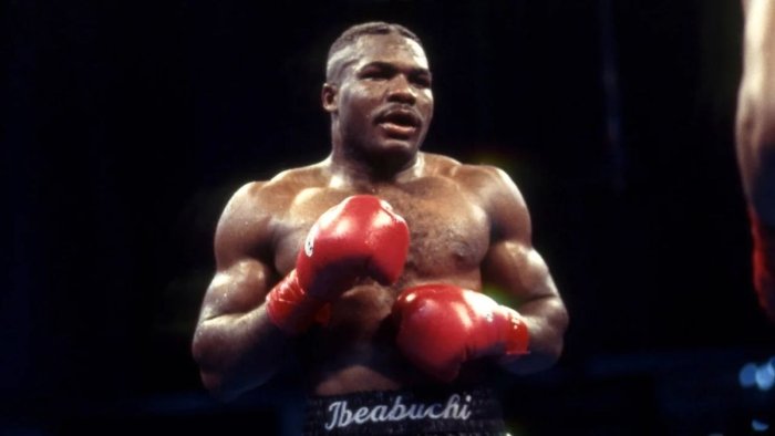 16 yil qamoqda o‘tirgan 52 yoshli bokschi faoliyatidagi ilk mag‘lubiyatni qabul qilib oldi