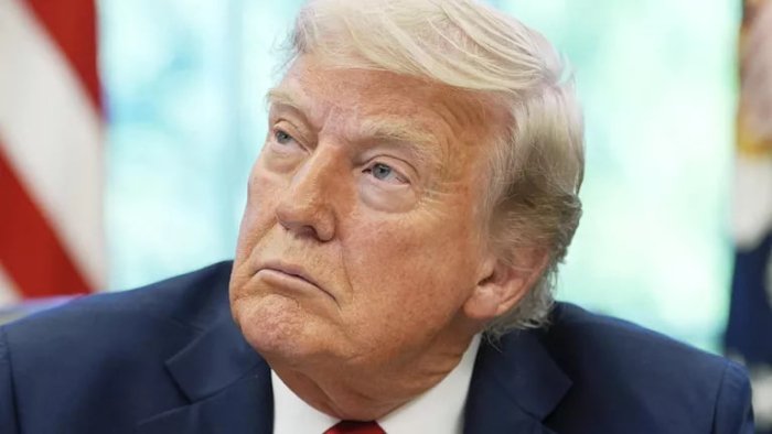 Трамп АҚШ бюджетини қисқартиришни таклиф қилди