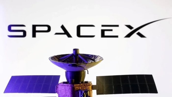 Тожикистон ва SpaceX сунъий йўлдош интернети соҳасида ҳамкорлик қилмоқчи