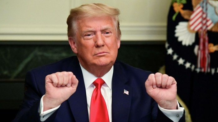 Сўровнома: Трампнинг рейтинги рекорд даражада қулади