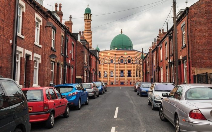 Britaniya tartibsizliklar sababli masjidlarni qo‘shimcha himoya qiladi