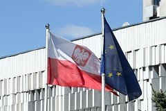 Полша Европанинг Россияга бўлган йўналишидан даҳшатга тушди