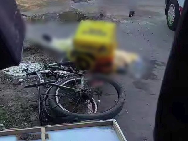 Тошкентда юк машинаси 22 ёшли курьерни уриб юборди (видео)