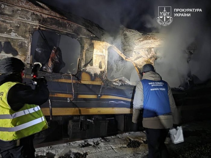 Rossiya dronlari Ukrainada 200 dan ortiq yo‘lovchisi bor poyezdga hujum qilishi oqibatida 5 kishi halok bo‘ldi