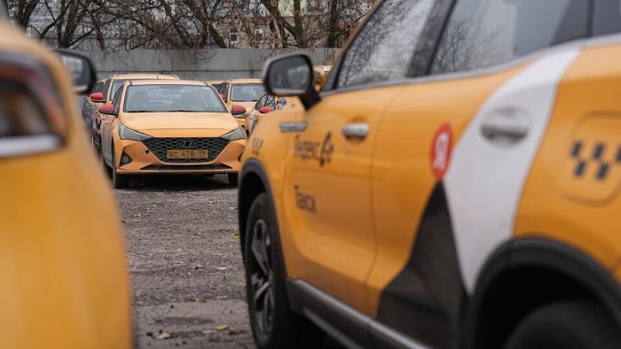 Москваликлар 2026 йилда ҳайдовчисиз таксиларга буюртма беришлари мумкин бўлади