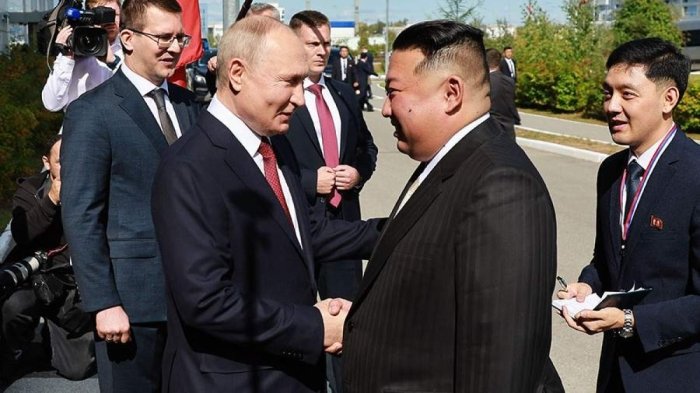 Путин Ким Чен Инга кўприк қурмоқда