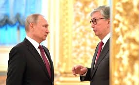 Toqayev Putinga Ukrainadagi urushni muzlatishni taklif qildi