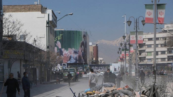 Eron uzoq davom etuvchi urush uchun "favqulodda boshqaruv rejasi"ni ishga tushirdi