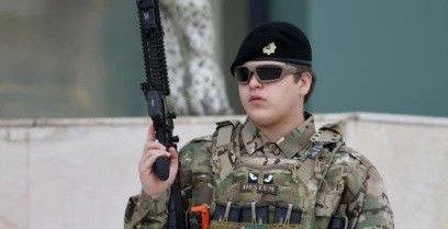 Адам Қодиров Украинадаги “махсус ҳарбий амалиёт”даги хизматлари учун навбатдаги медал билан тақдирланди