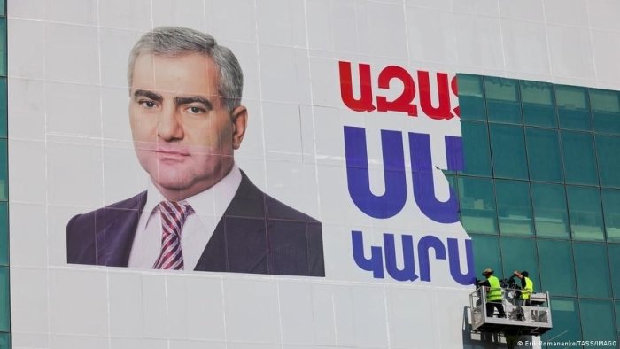 Armanistonda rossiyaparast oligarxning blokini saylovlardan chetlatish talab qilinmoqda